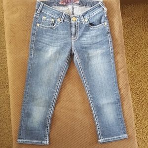 27" waist Denim Capri